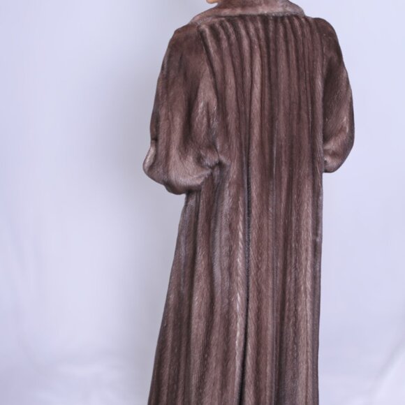 Full Length Sapphire Mink Coat - Picture 4 of 8